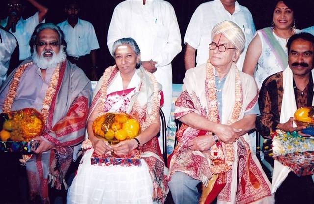 P. B. Srinivas, S. Janaki and S. P. Balasubrahmanyam at GM Rejoyz
