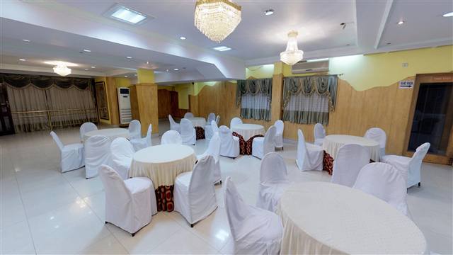 1st Floor Banquet hall seating at GM Rejoyz